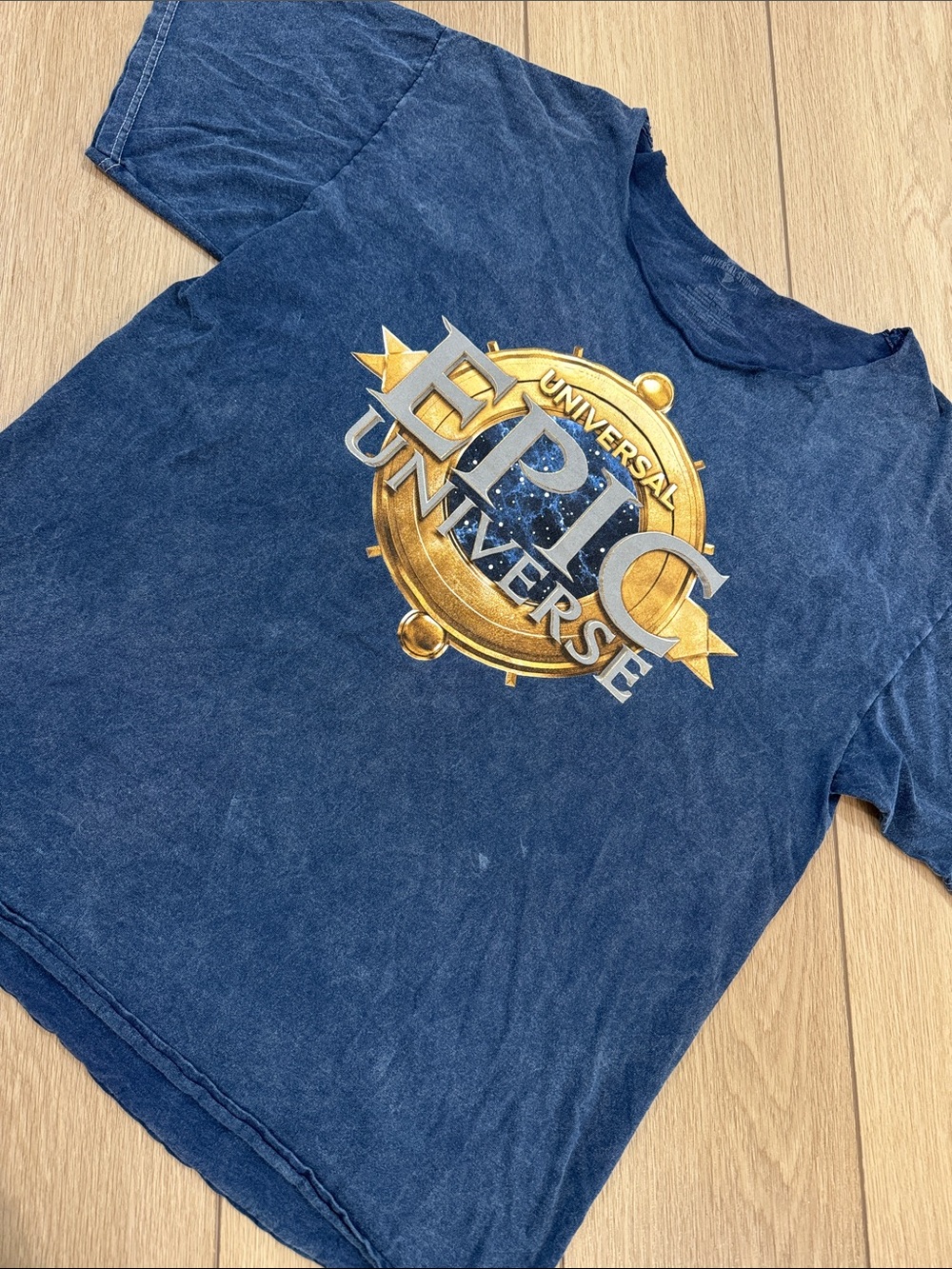 Epic Universe Graphic T-Shirt sz L Cut Off Collar Trendy Theme park Orlando FL